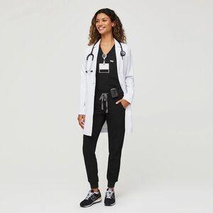 Like New WearFigs Bellevue Slim Lab Coat XS